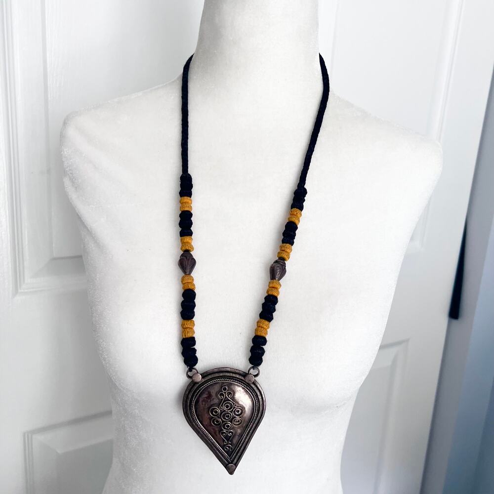 Handmade Yellow Black Mellow Pendant Ethnic Necklace